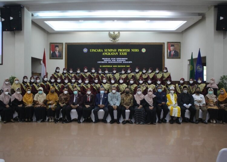 Seluruh Peserta Sumpah Profesi Ners ke-23 UMS Raih Predikat Cumlaude