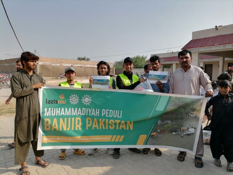 PCIM dan PCIA Pakistan Kolaborasi dengan Lazismu Bantu Korban Banjir Bandang