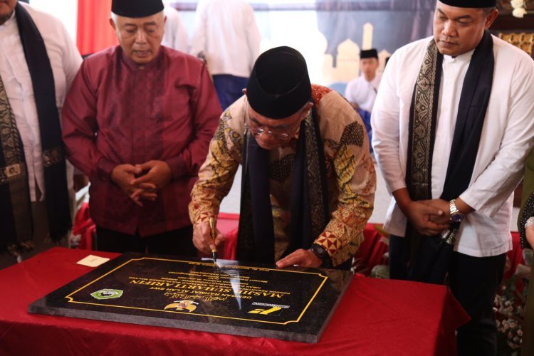 Resmikan Masjid Suharti Arifin, Muhadjir Effendy Berharap Jadi 'Center of Excellence' Santri dan Lingkungan Sekitar