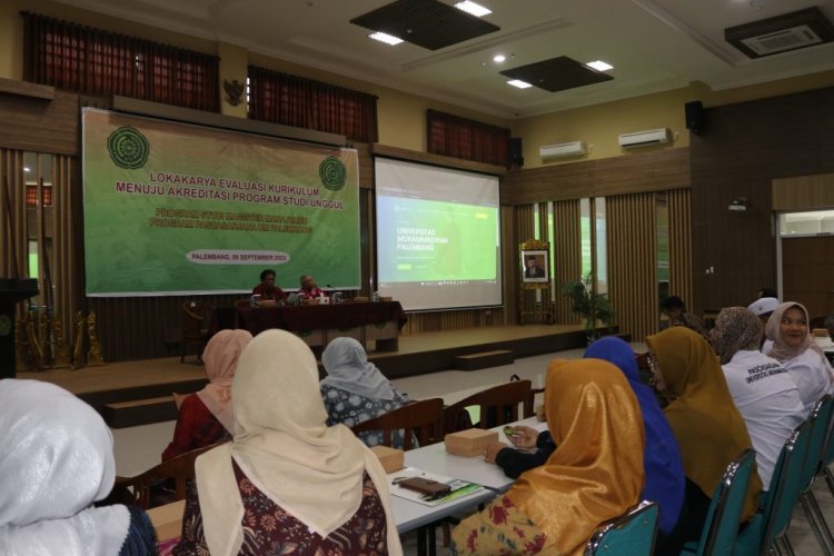 Prodi Magister Manajemen UM Palembang Gelar Lokakarya Evaluasi Kurikulum