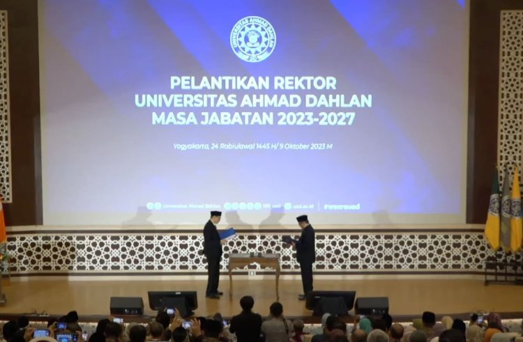 Muchlas MT Dilantik Jadi Rektor Universitas Ahmad Dahlan 2023-2027