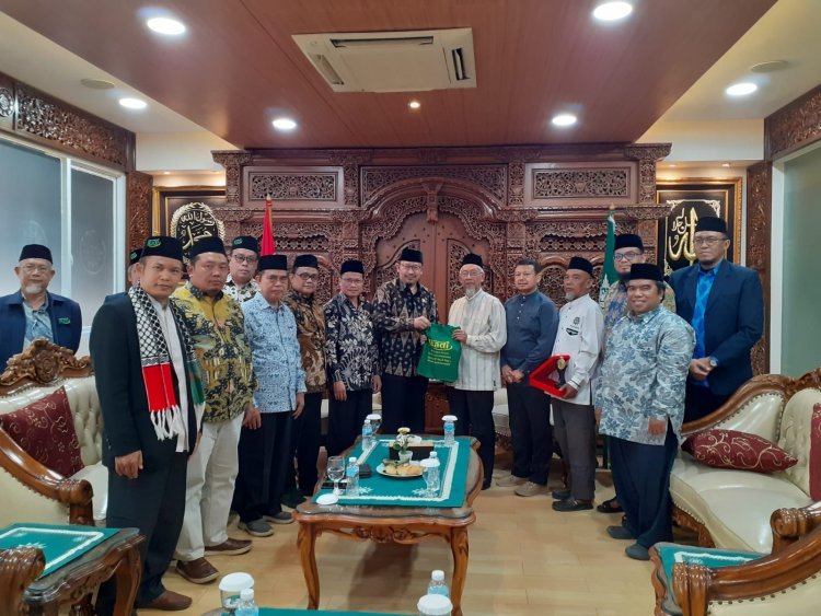 Pengurus Pusat IKADI Lakukan Kunjungan ke PP Muhammadiyah